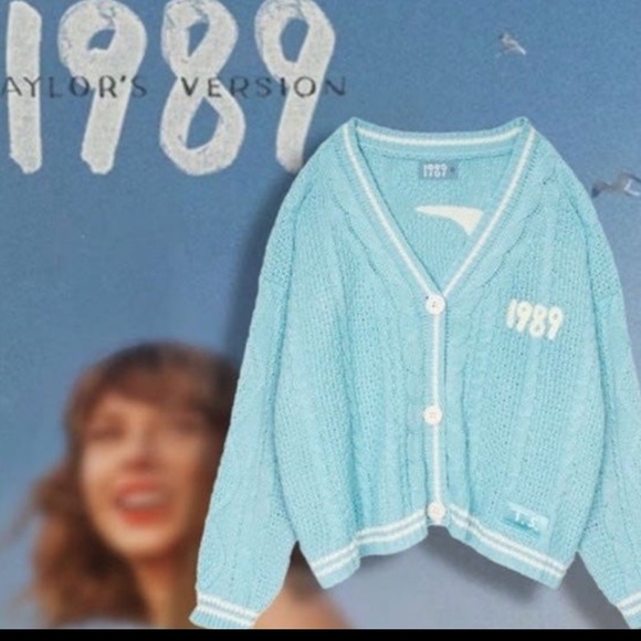 1989 Taylor Swift cardigan